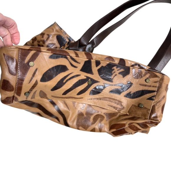 bag tote shoulder large MONTINI leather brown tan sack travel 18x14x12 unlined - Picture 9 of 16